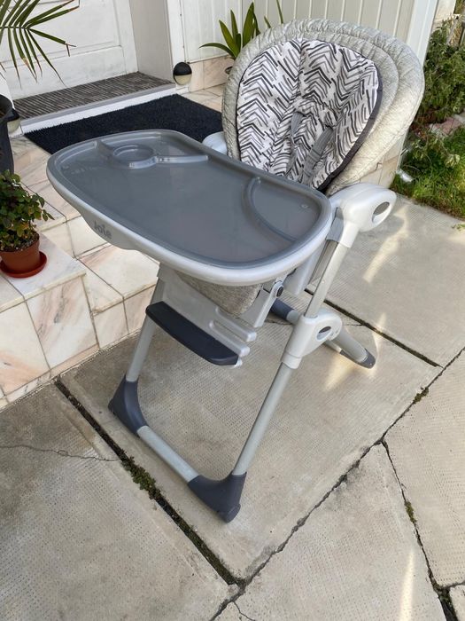 Scaun bucatarie cu masuta