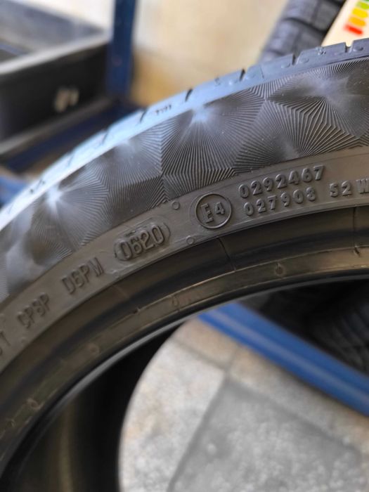 235 45 17 Continental Летни 2бр.