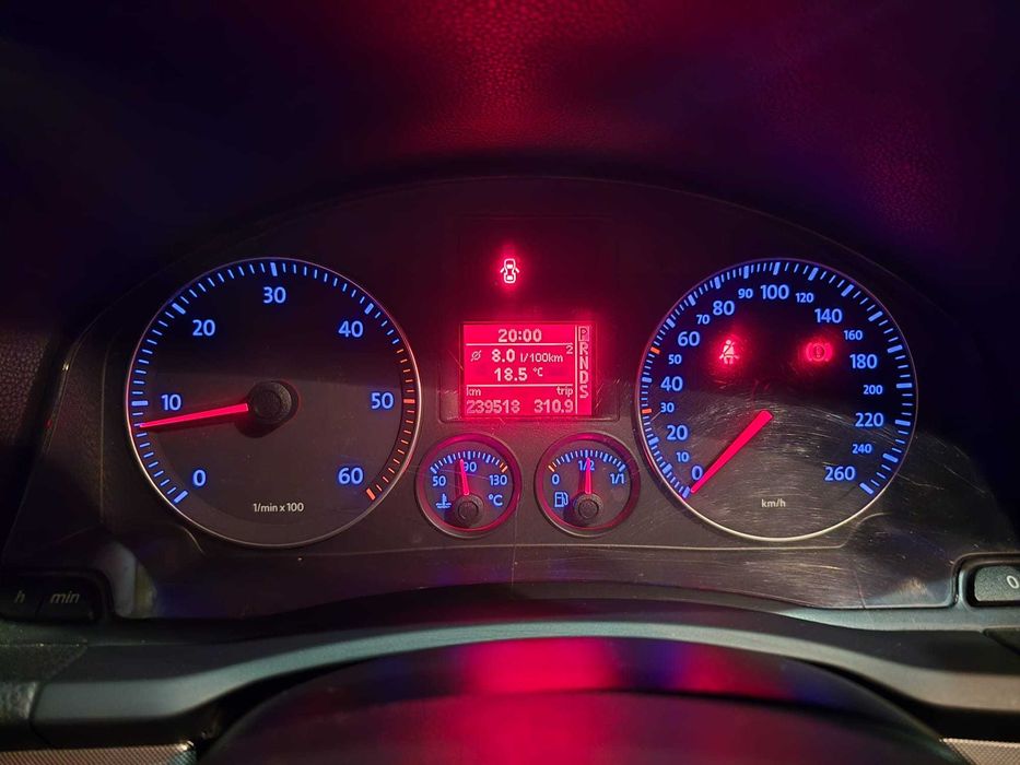Volkswagen Jetta 1.9 TDI 105 CP DSG | 2008 | 240.000 km