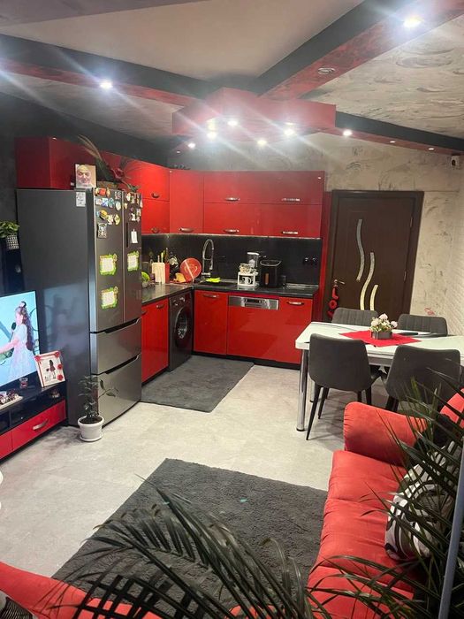 Продава се Четиристаен апартамент в Варна, Владислав Варненчик - 96 кв.м за 1719 €/кв.м - Снимка #11