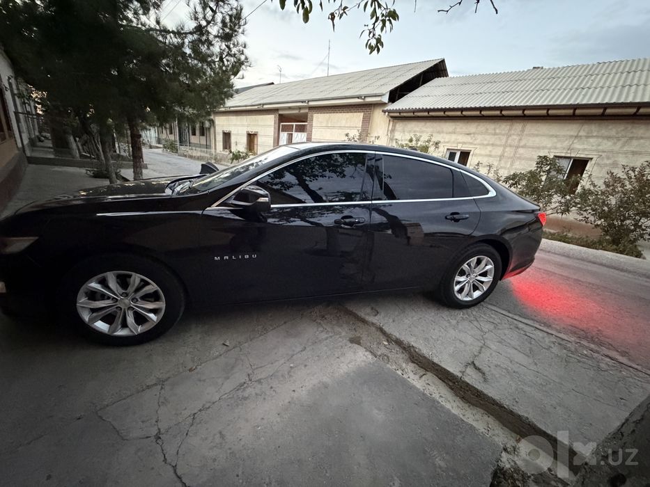 Автомобил малибу 1,5 лик