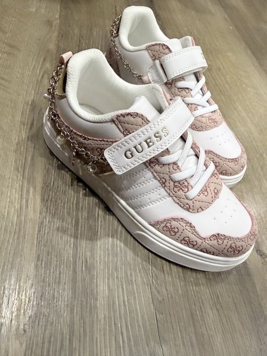 Guess детски маратонки