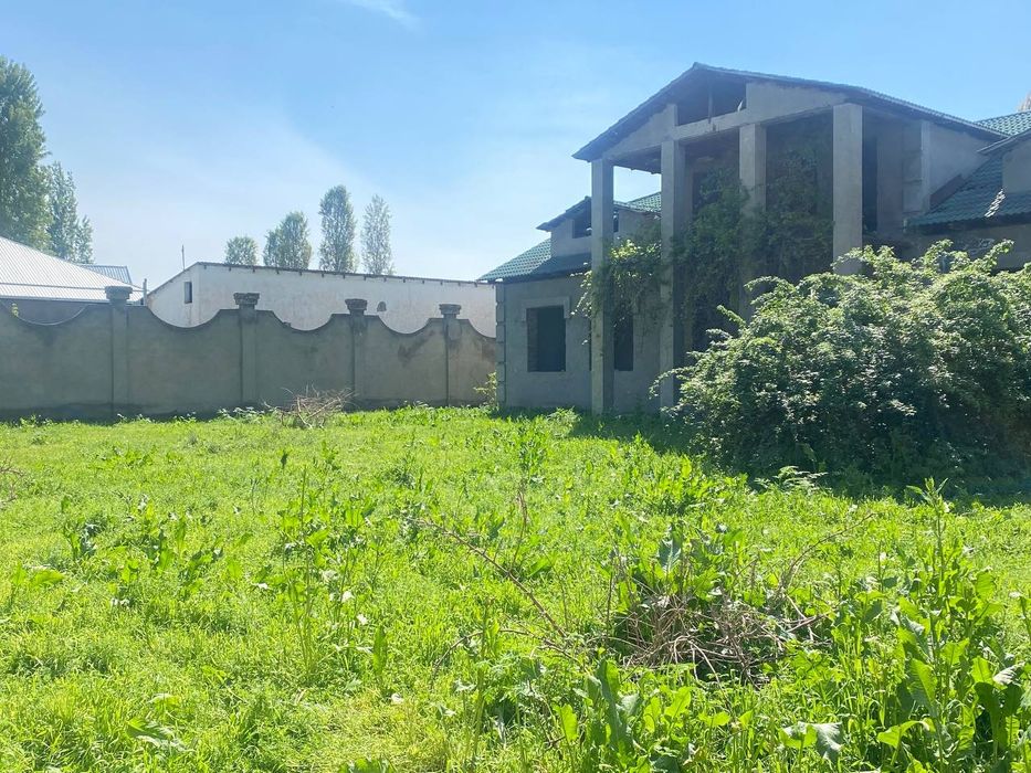 Уй сотилади. 10 сотих