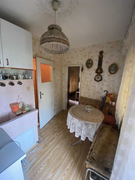 Продава се Четиристаен апартамент в Русе, Чародейка - Север - 98 кв.м за 1000 €/кв.м - Снимка #1