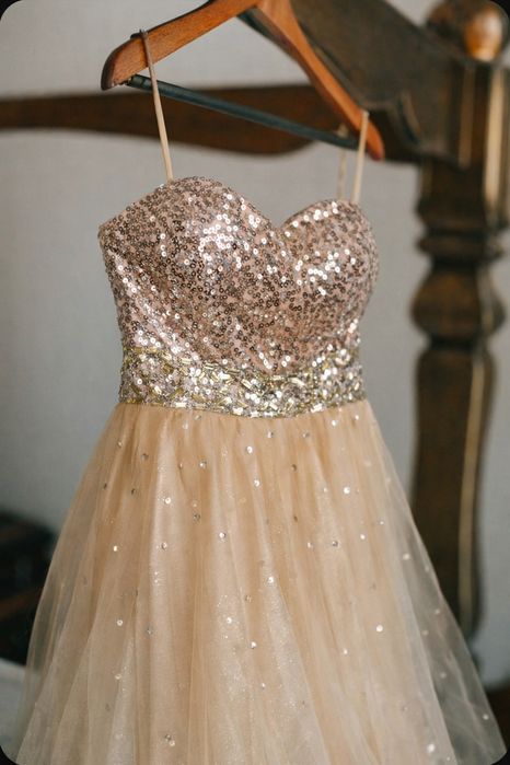 Дълга официална рокля