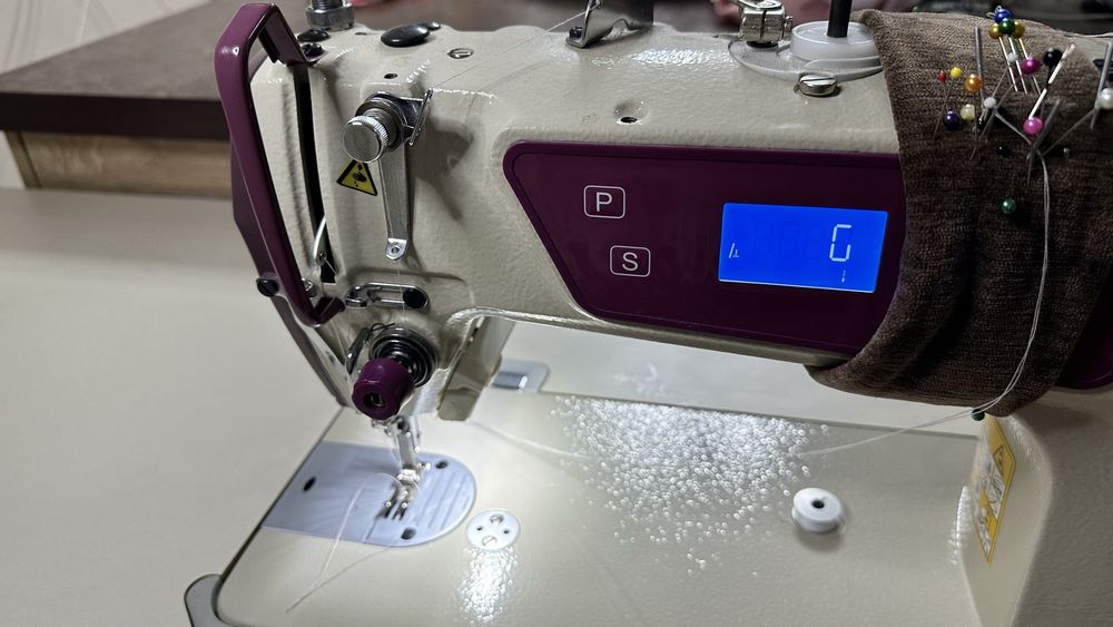 Швейная машинка Аврора