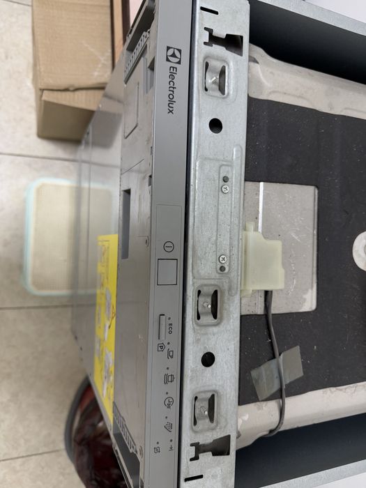 Посудомоечная машина Electrolux