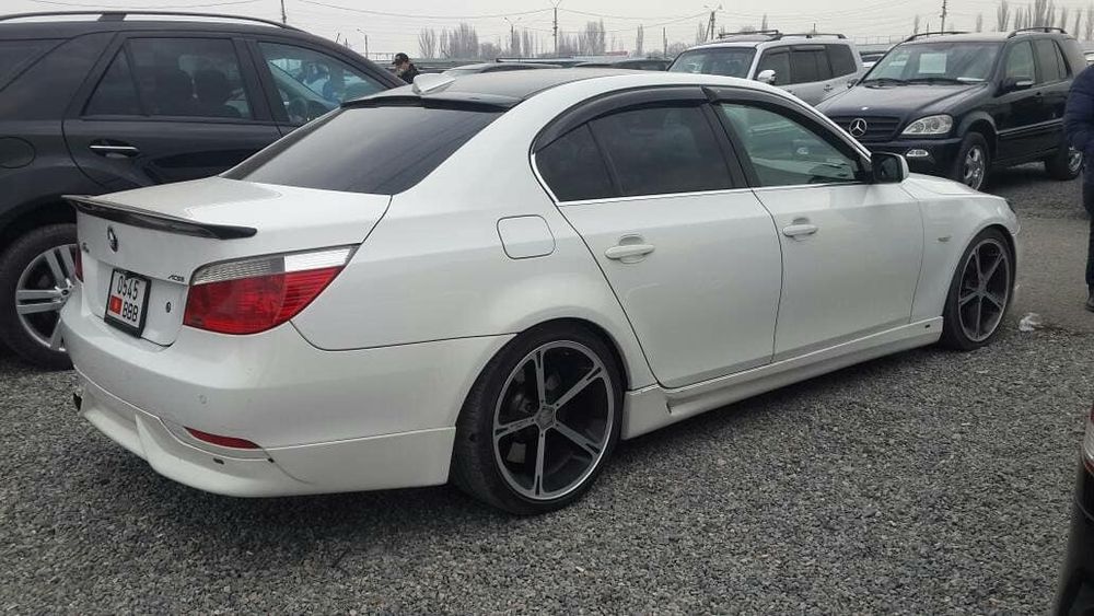 BMW E60 Накладки на бампера