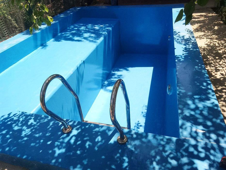 Обшивка бассейнов ПВХ пленкой , срок службы 4-5 лет