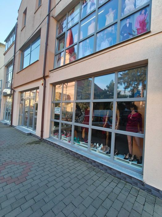 Închiriez spațiu comercial ultracentral