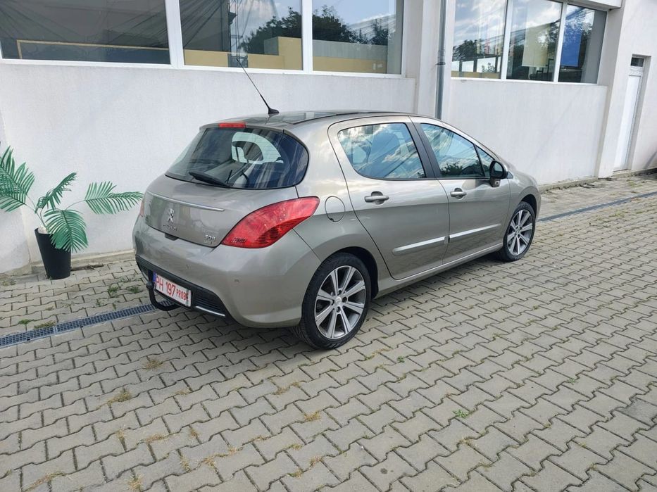 Peugeot 308 Feline FULL Hatchback 2012 Euro 5 1.6 Hdi Navi/!Bixenon adaptiv / Panoramoc/ Led / Piele crem etc..