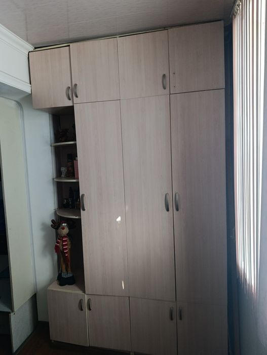 Шкаф встроенный большой