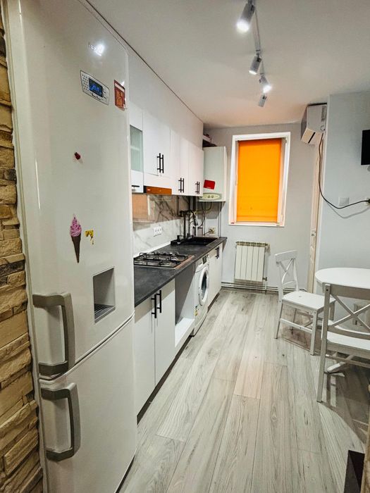 Inchiriez Apartament cu 2 camere