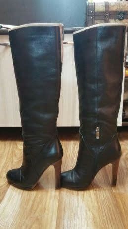 Продам натуральные кожанные сапоги