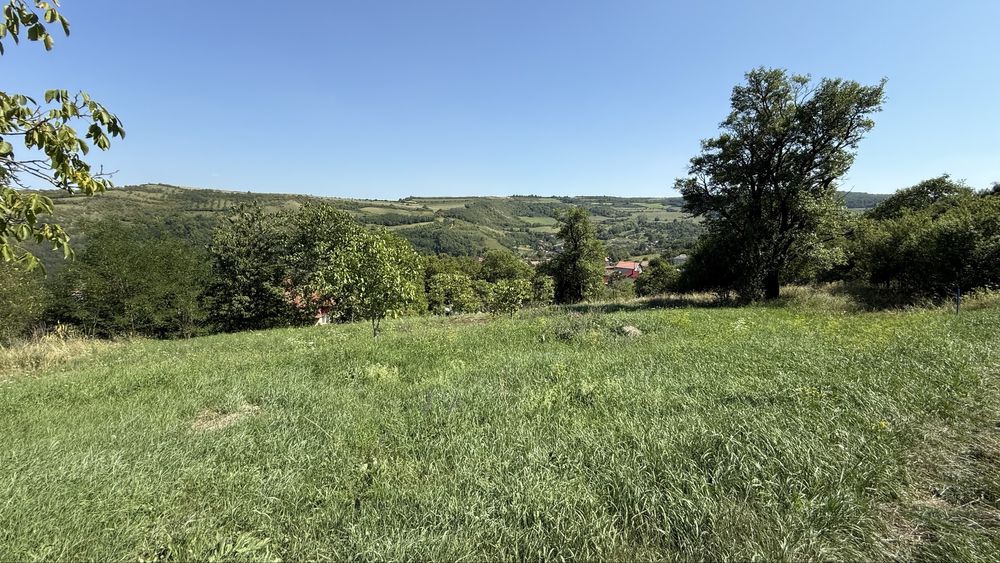 Teren intravilan Caianu 1400 mp panorama deosebita