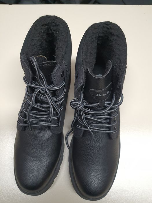 Ghete noi,imblanite Bench 45