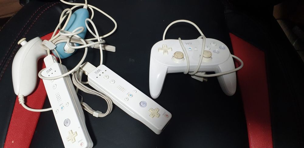 Продам nintendo wii (японская)