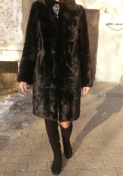 Шуба сатылады черный бриллиант