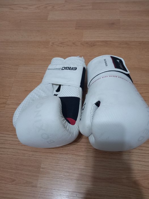 Manusi box Outshock