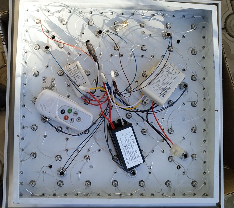 Lustră cu două circuite