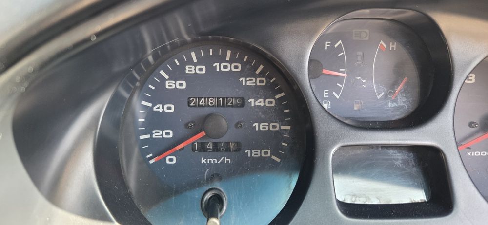 Автомобиль RAV4 правый руль