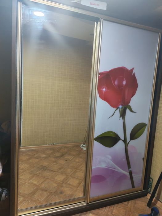 Продам 2 шкафа б/у в хорошем состоянии