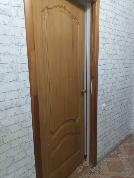 Межкомнатные двери 4 штуки