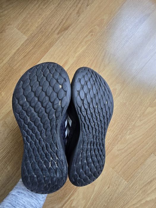 Adidasi adidas mas 37 și 1/3