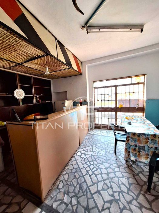 Двуетажна къща в Кричим