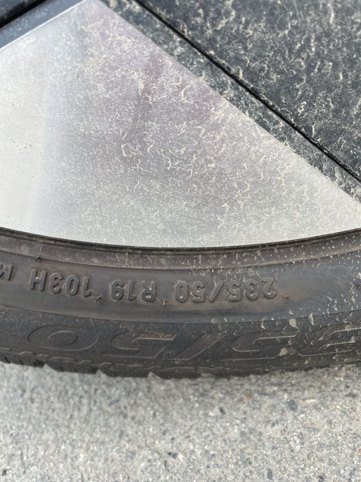 Шины pirelli 235/50/19 зима