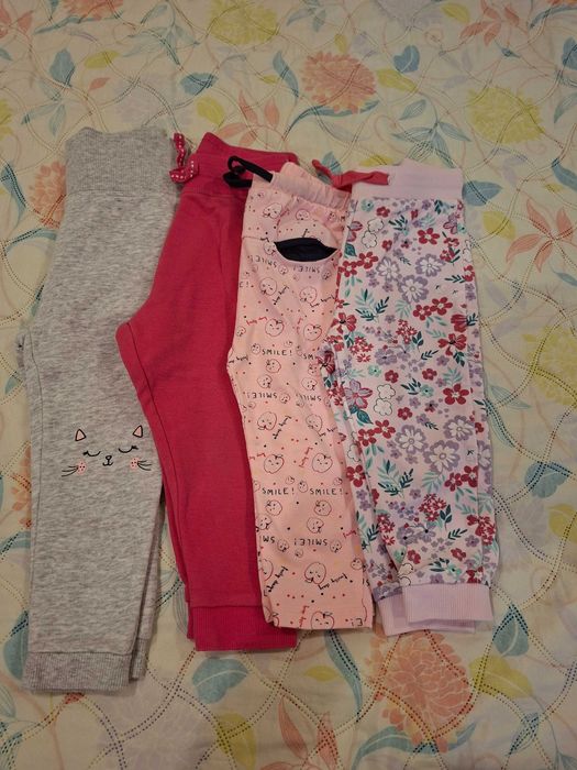 Продавам бебешки дрешки