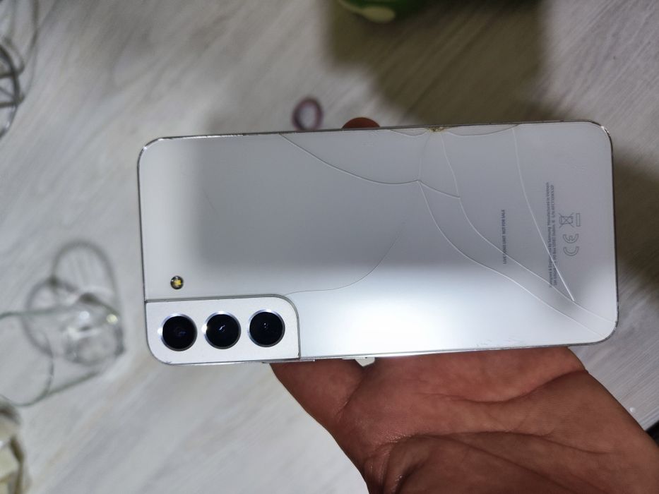 Samsung galaxy s22 plus 8/128