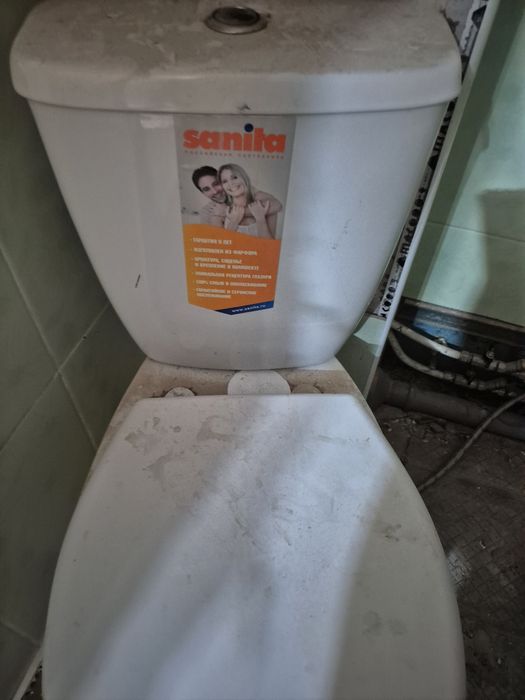 Продаётся унитаз