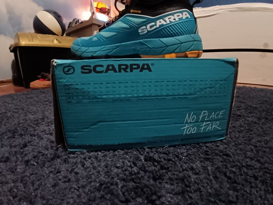 Обувки scarpa за туризъм и др