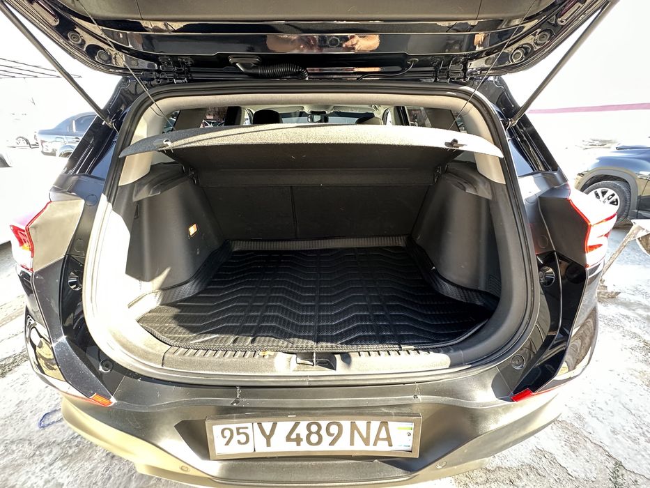 Автомобиль Tracker 2