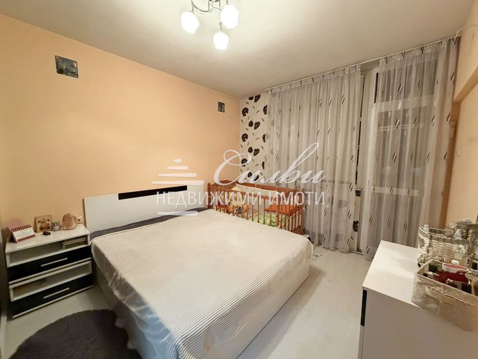 Четиристаен апартамент - кв. Болницата!