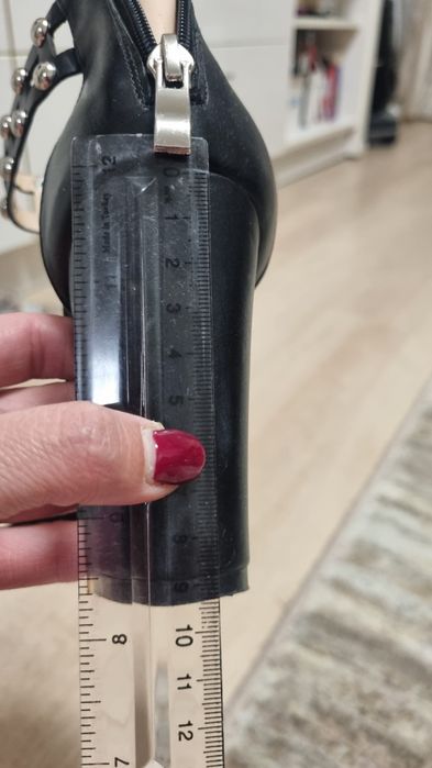 Дамски сандали на ток 35 номер