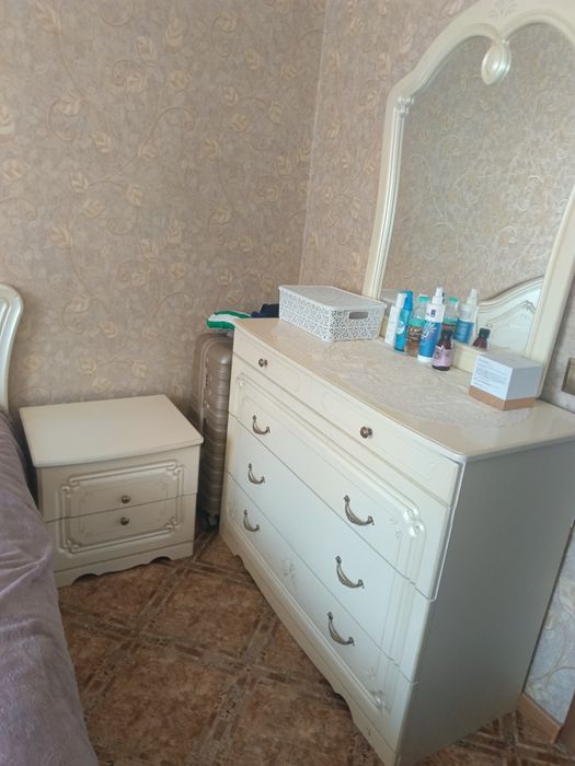 Спальный гарнитур