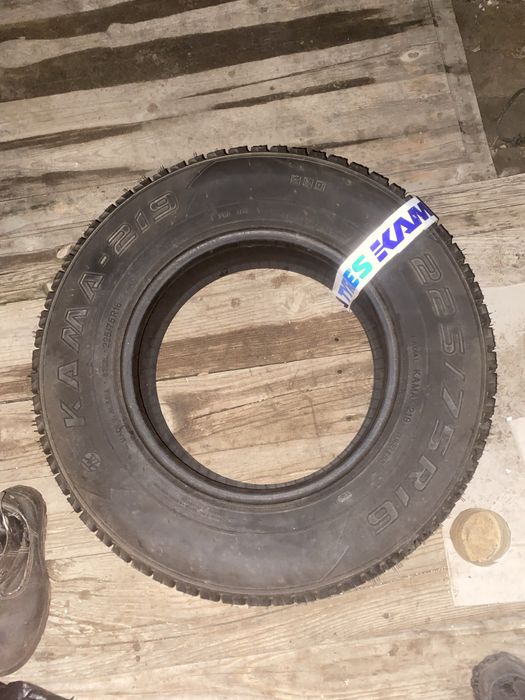 Продам Шины новые 16 2 шт