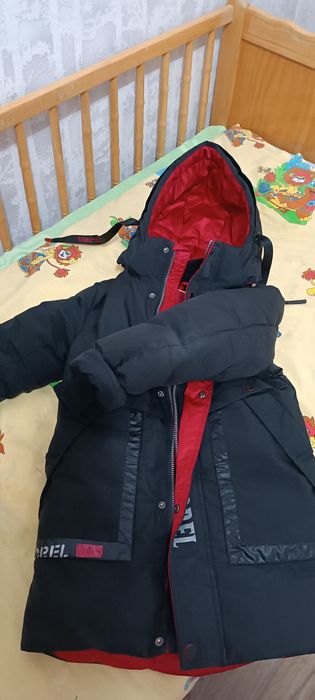 Продам куртку для мальчика