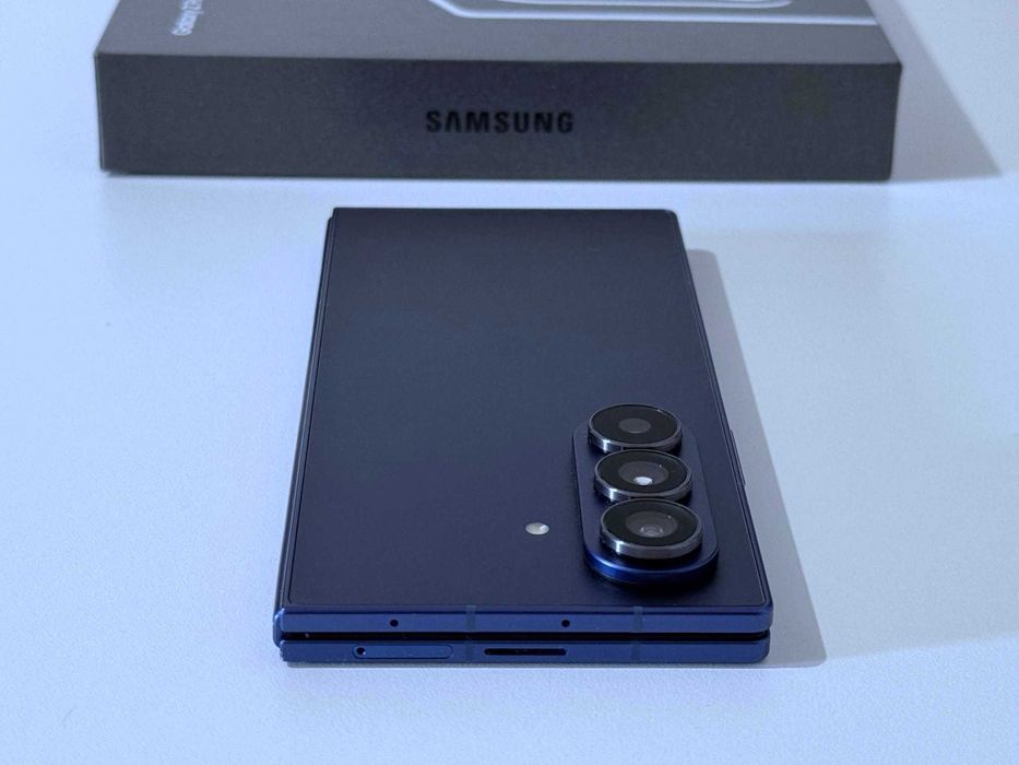 Бартер! 16м.Гаранция! Samsung Galaxy Z Fold 7 512/12GB / 100% Батерия.