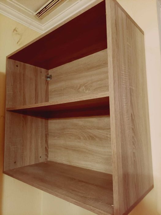 Комплект библиотека със скрин, секция и стенна етажерка.