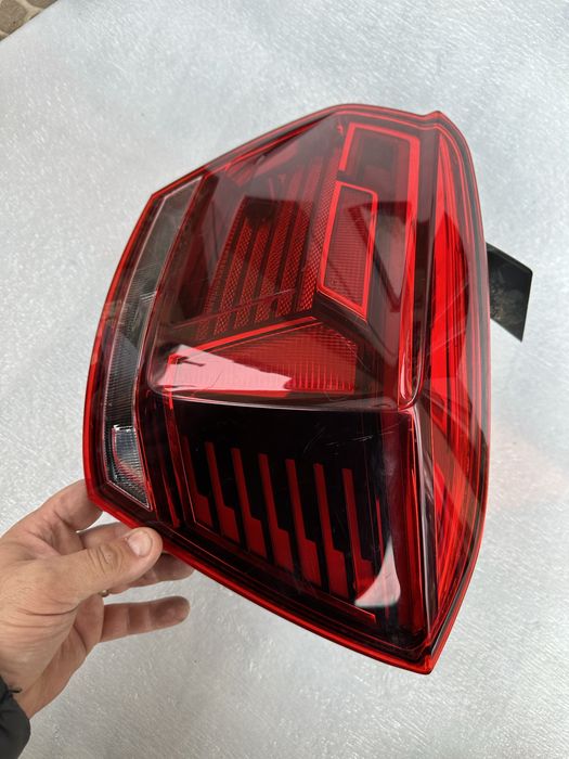 Stop dreapta vw polo 2g.cod:2g0945208.b.
