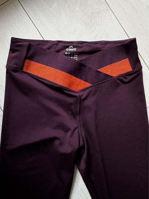 Дамски спортни клинове