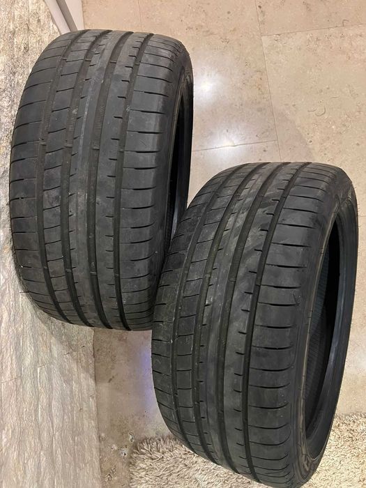 Vând 2 anvelope GoodYear Asymmetric 3-255/40R18 99Y runflat DOT 4623