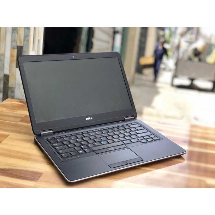 Продам ультрабук Dell Latitude E7440 i5-4310U
