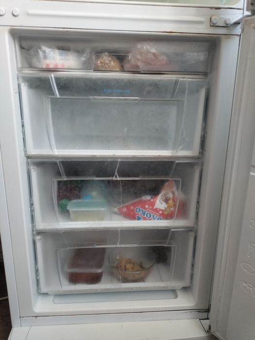 Холодильник индезит на запчасти