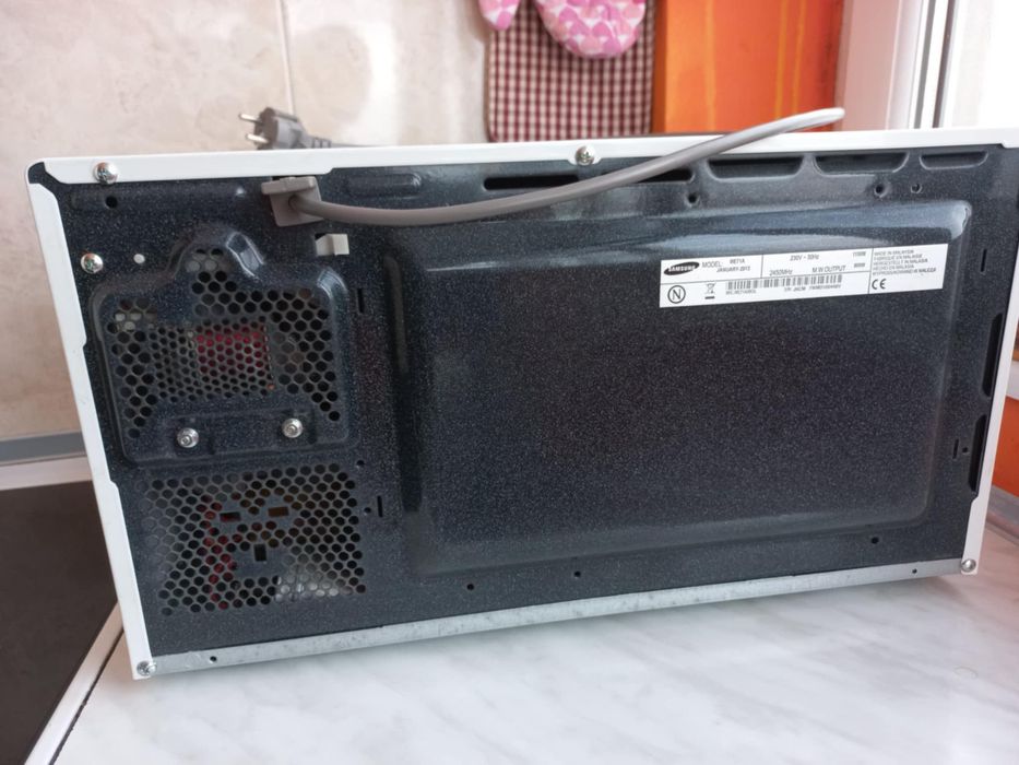 Микровълнова фурна Samsung ME71A