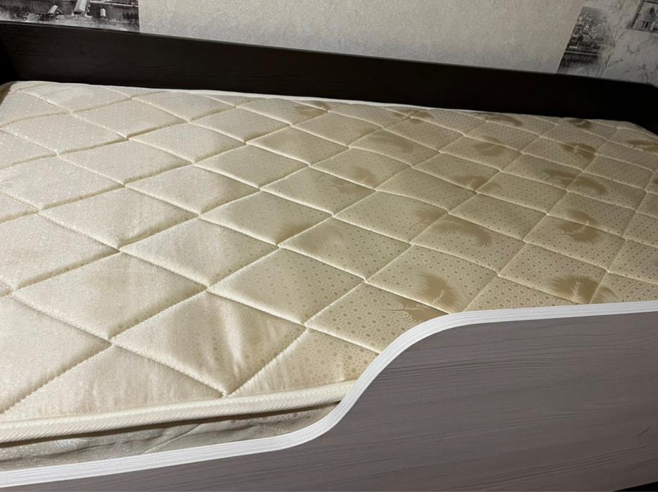 Продам кровать детский