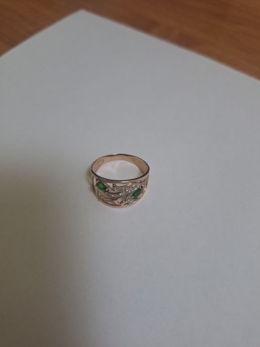 Продам срочно золотое кольцо